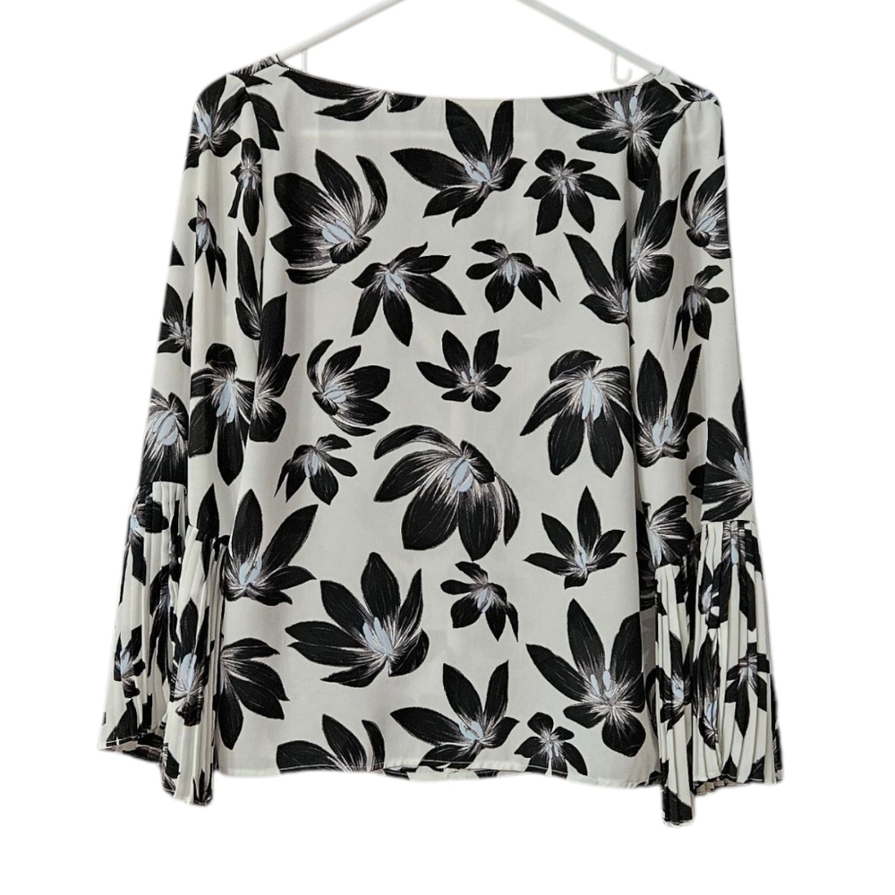 Ann Taylor Factory Women's Floral Blouse Pleated Fan Sleeves Size XS Black White